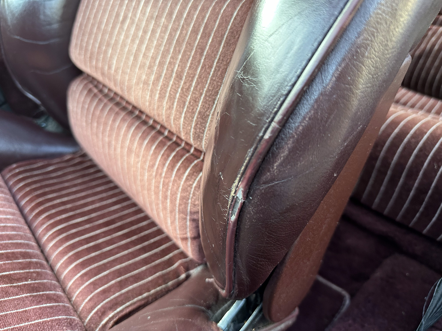 Interiörbild 1985 Porsche 928 (9)