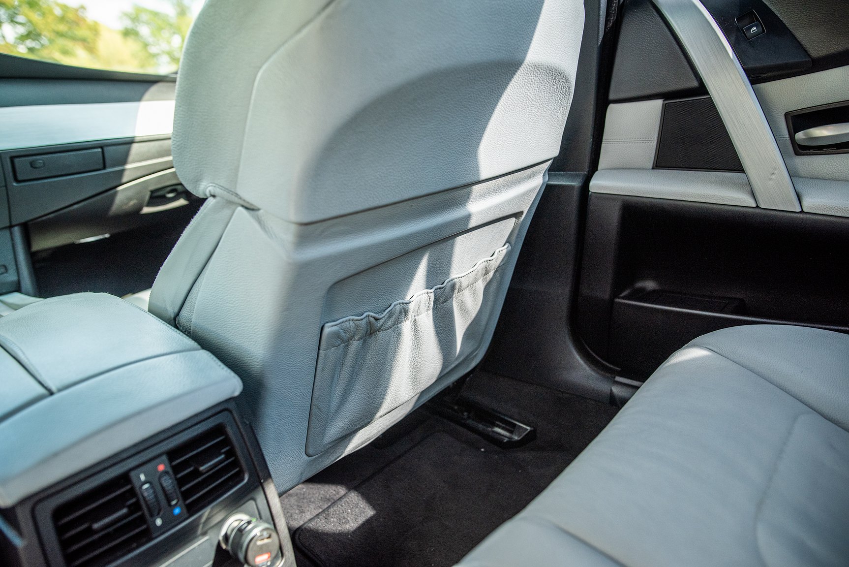 Interior image of 2006 BMW E60 M5