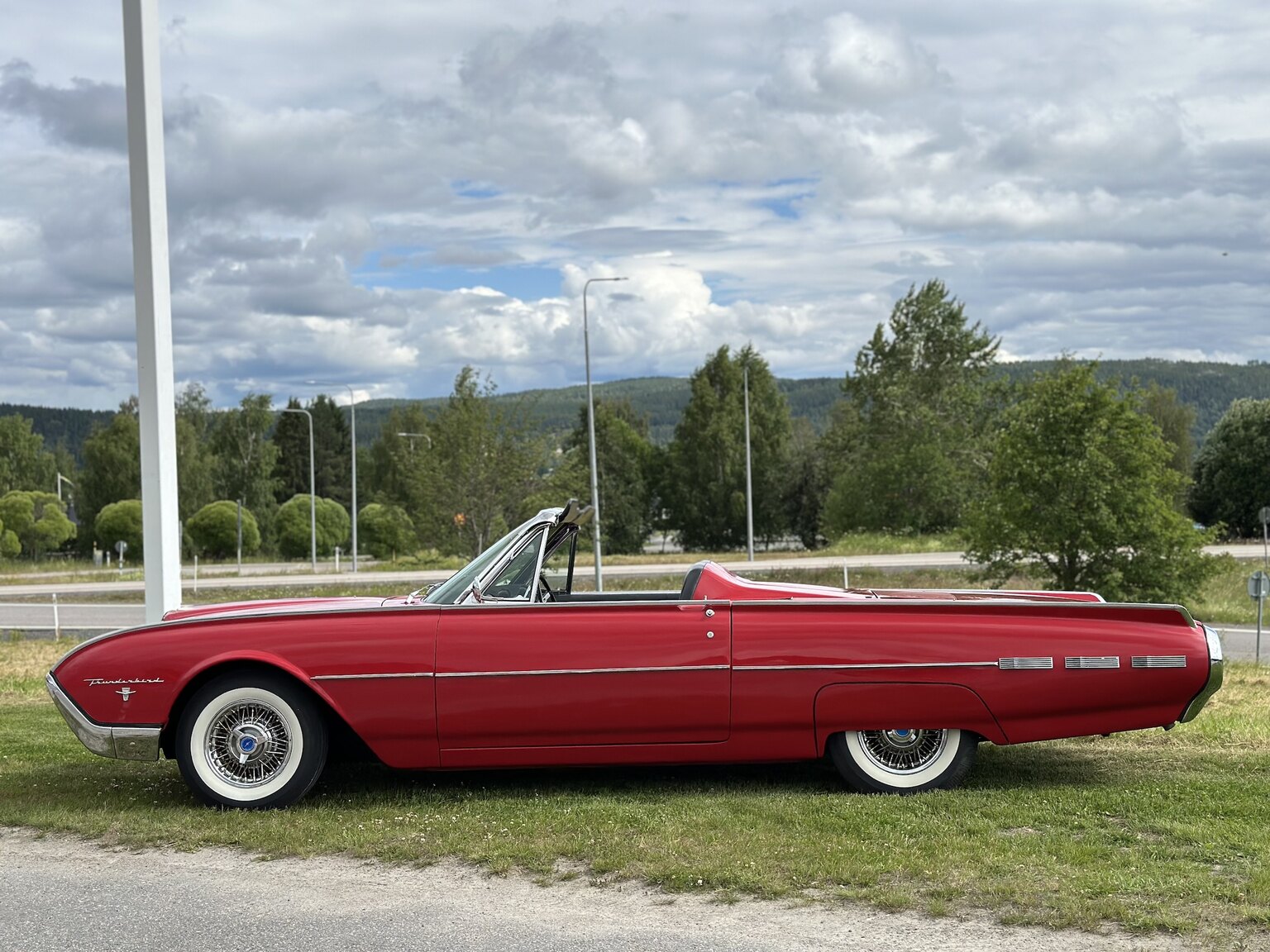 Exteriörbild på 1962 Ford Thunderbird Convertible