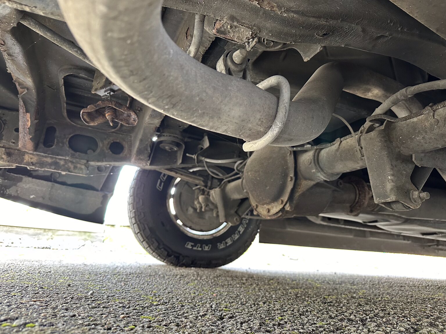 Image of 2000 GMC Savana G1500 Conversion Van mechanics