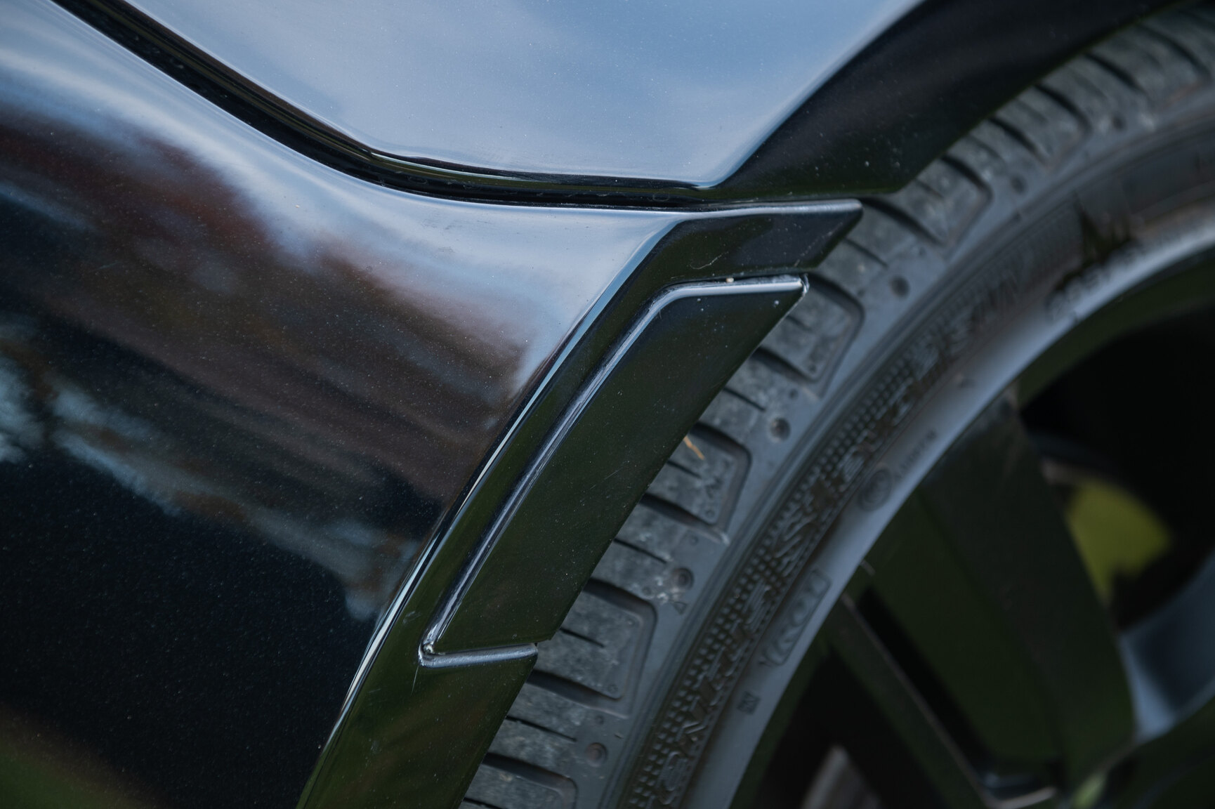 Exteriörbild på 2013 Fisker Karma ES