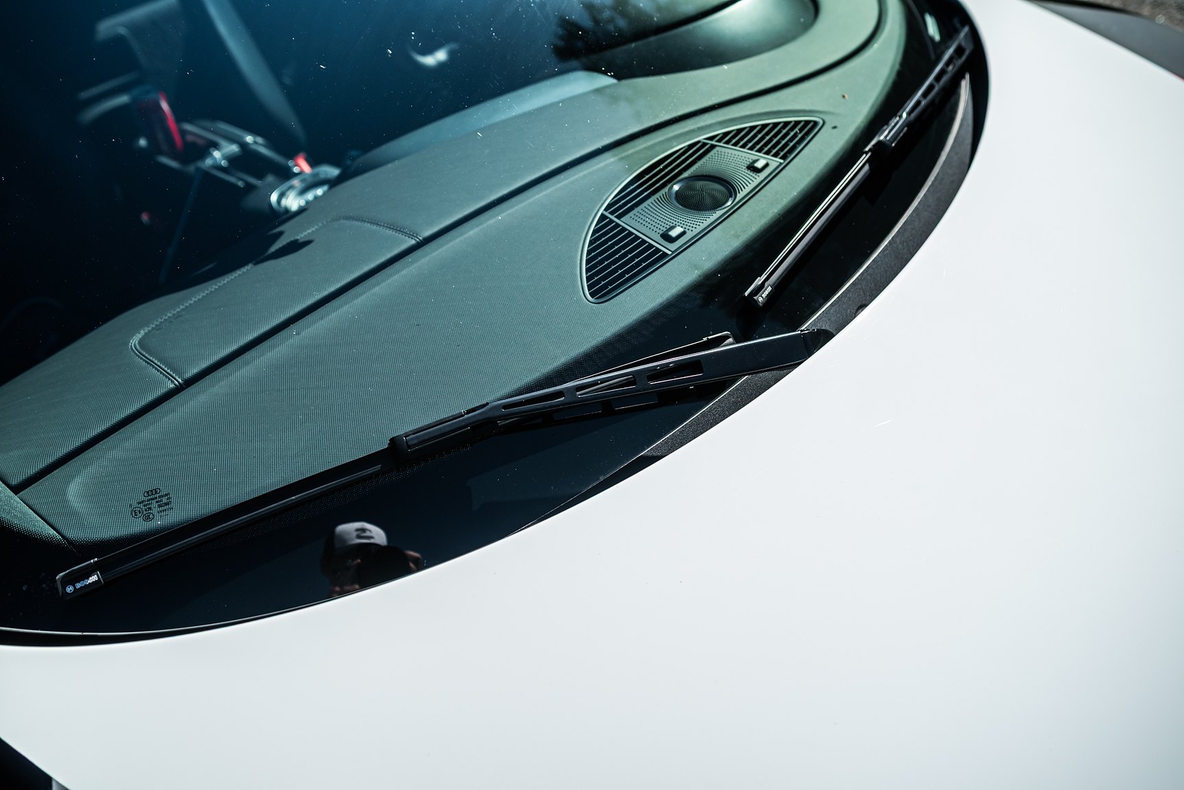 Exterior image of 2008 Audi R8 4.2 V8 Turbo Manuell
