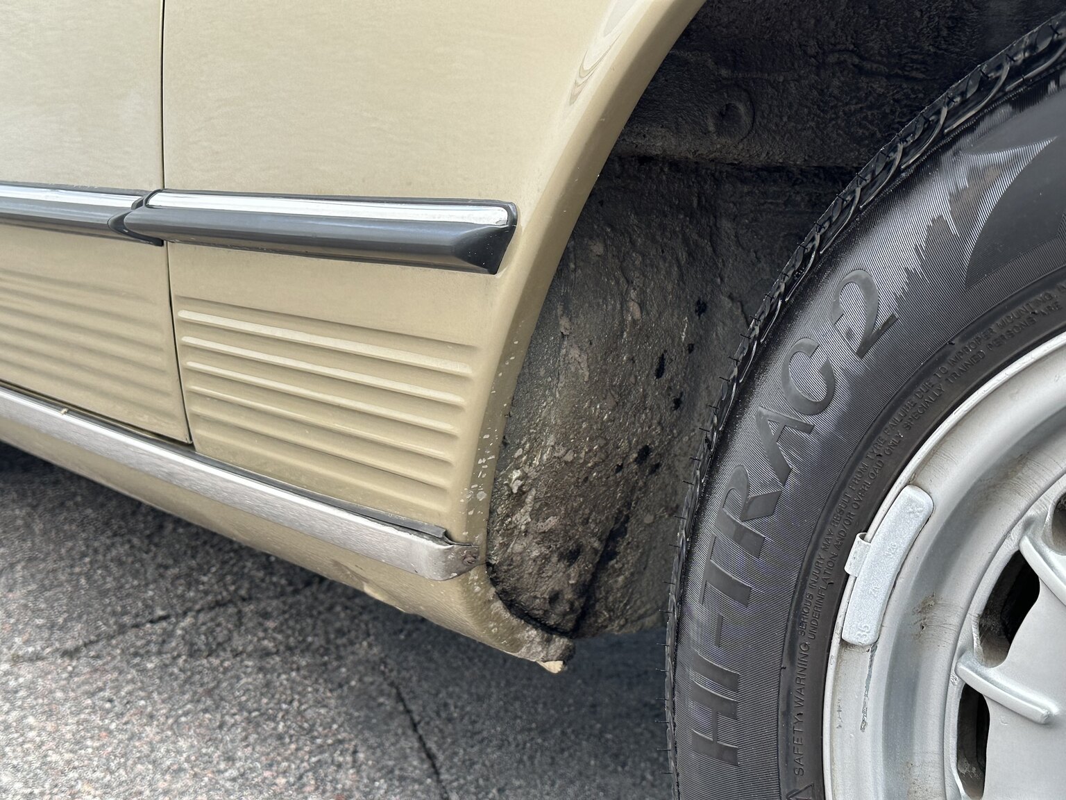 Aussenfoto 1974 Mercedes benz 450 SL