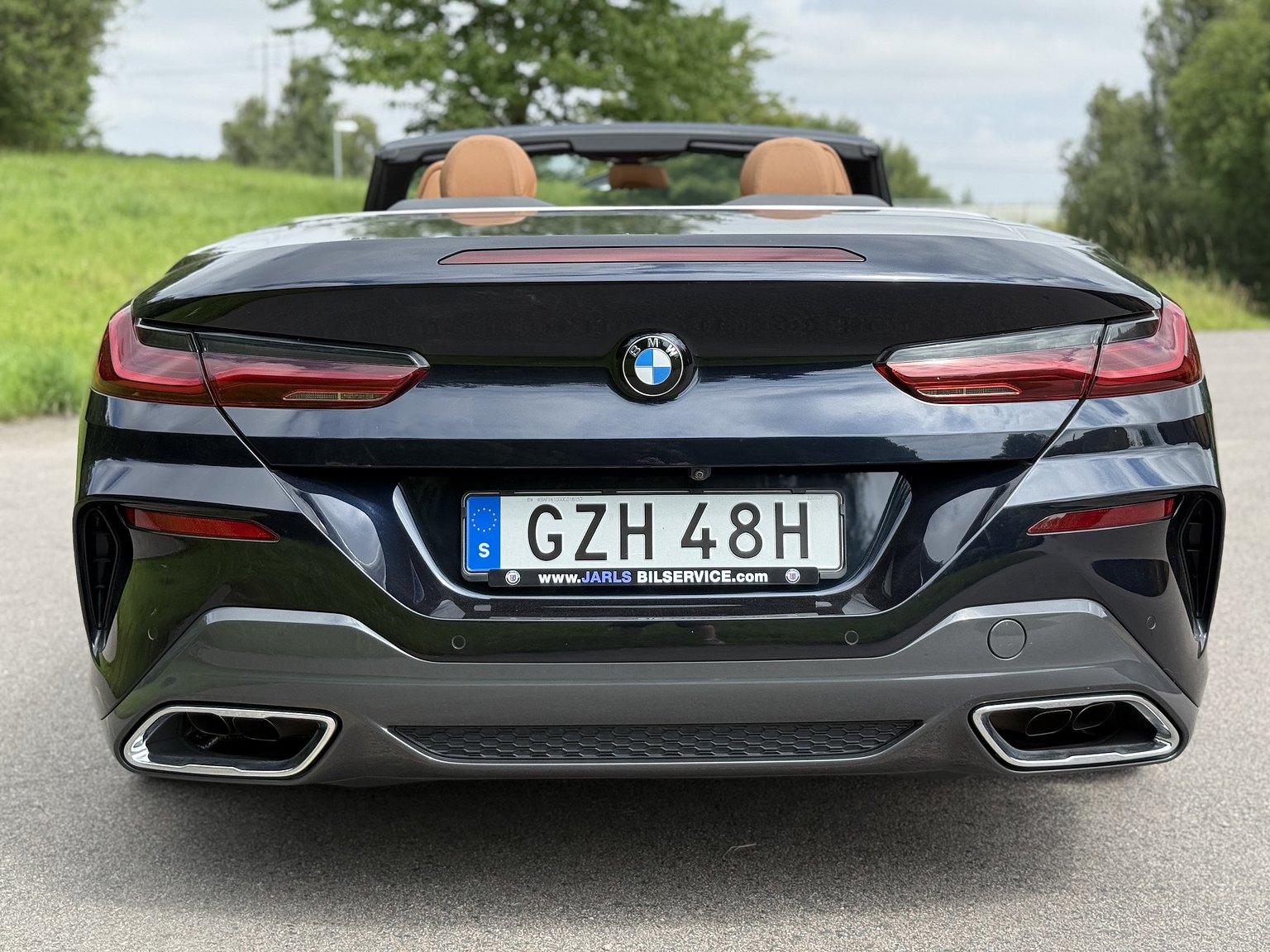 Exterior image of 2019 BMW M850i xDrive Convertible Steptronic