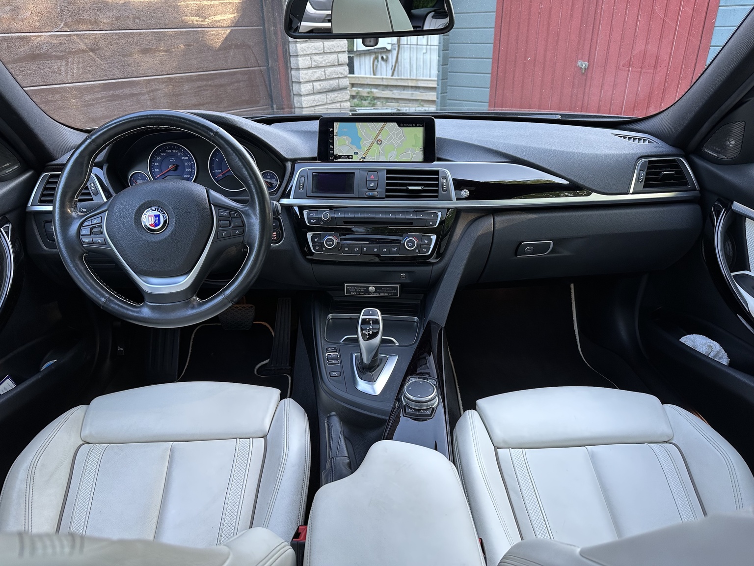 Interior image of 2017 Alpina D3 Bi-Turbo Allrad