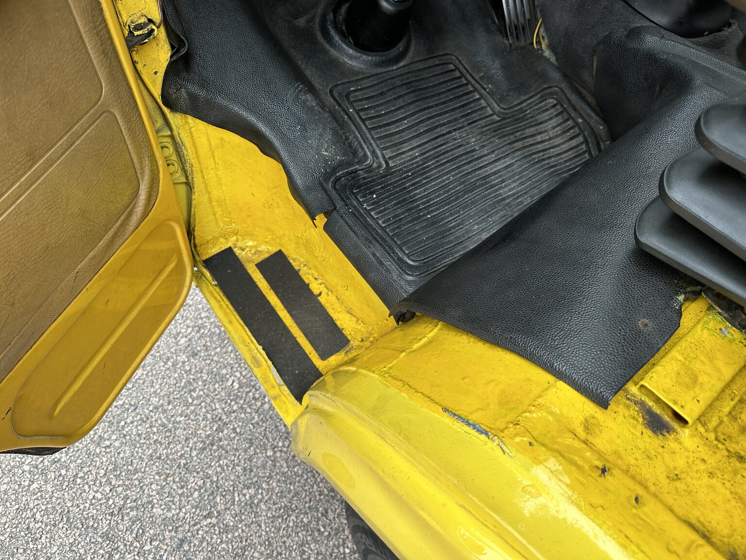 Innenraumfoto von 1981 Volkswagen LT45 biltransport (2)