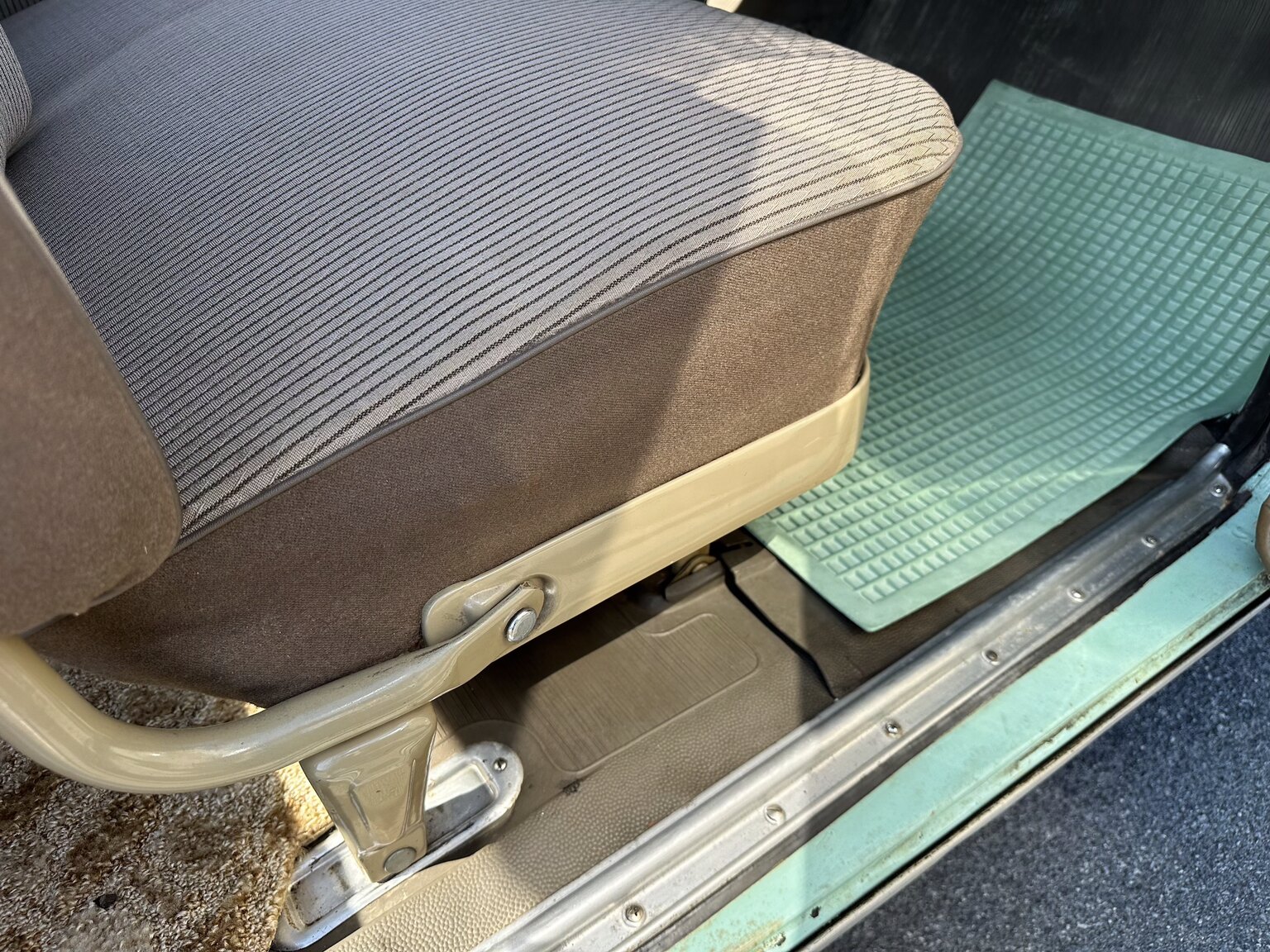 Innenraumfoto von 1956 Opel Olympia Rekord