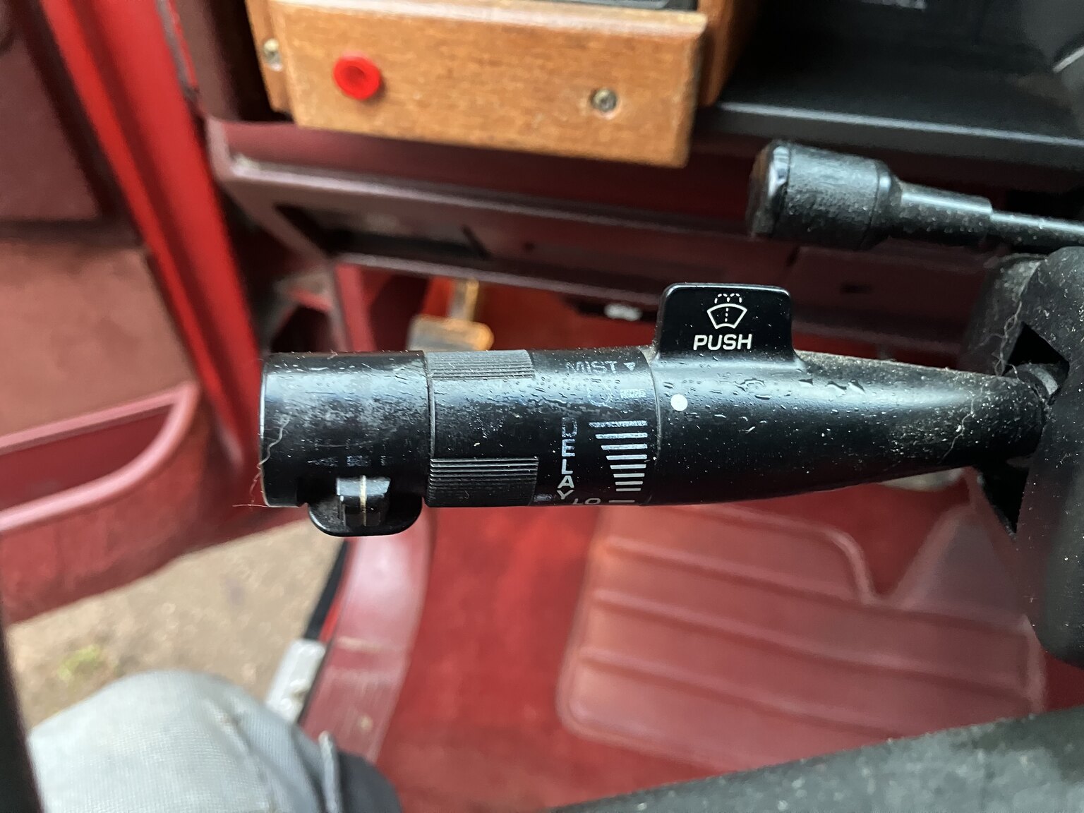 Interior image of 1991 Chevrolet K2500 Extended Cab 5.7 V8 4WD Pickup