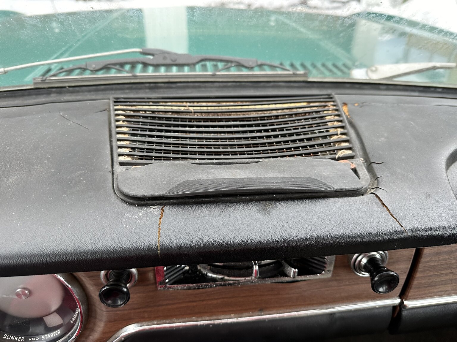Interiörbild 1965 BMW 1600