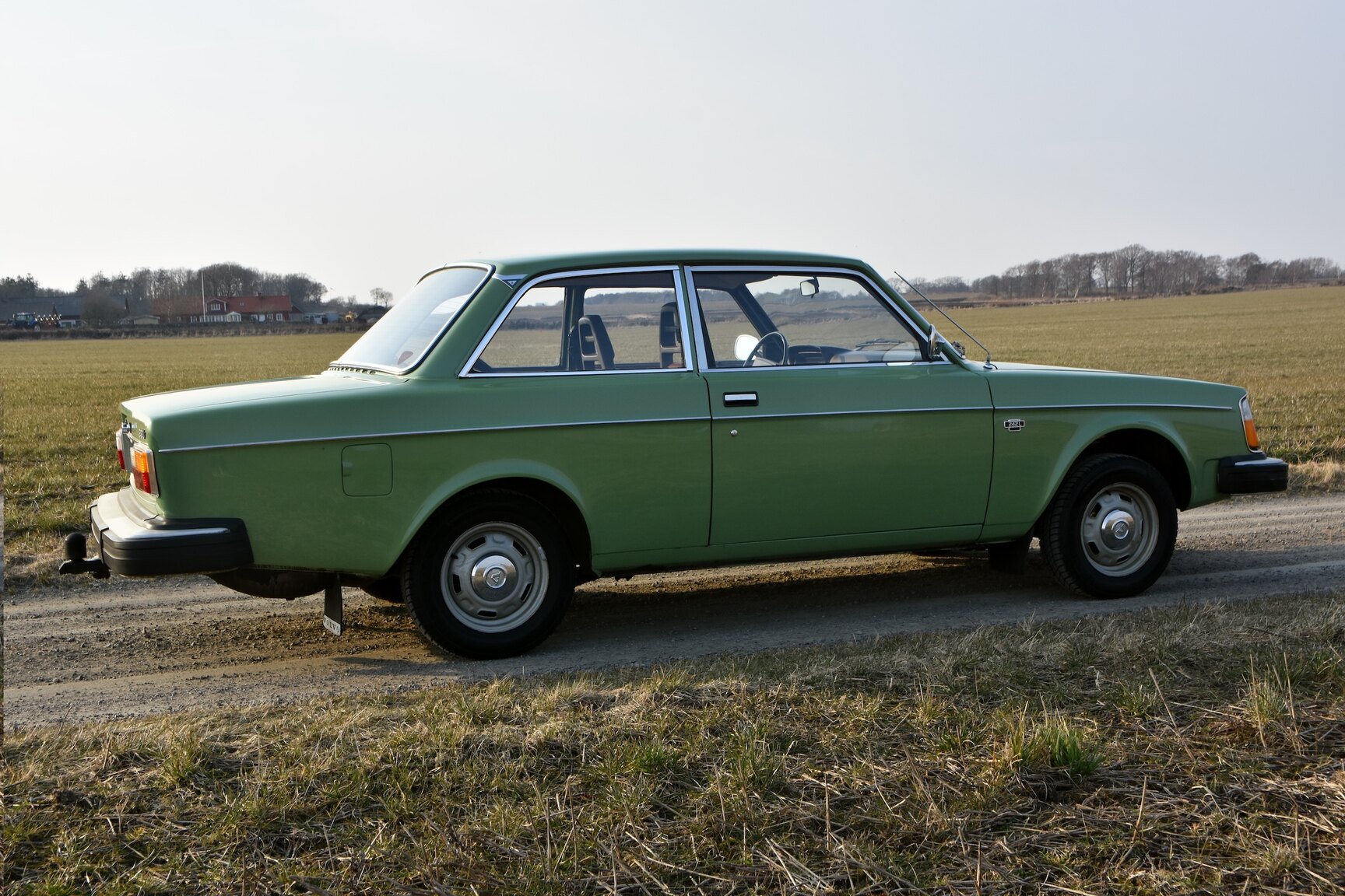 Exteriörbild på 1975 Volvo 242