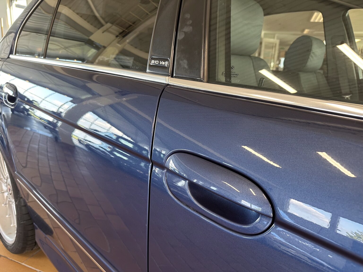 Exteriörbild på 2002 ALPINA B10 V8S
