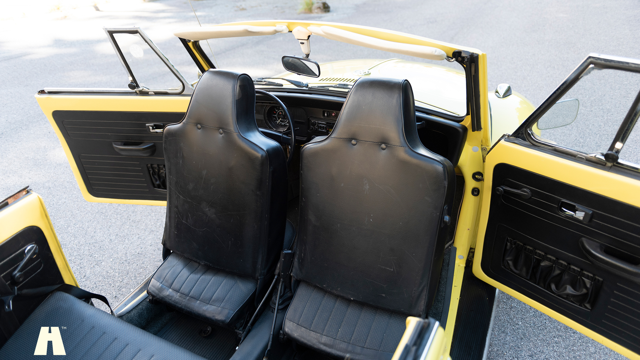 Interiörbild 1972 Volkswagen beetle cabriolet 1302 LS