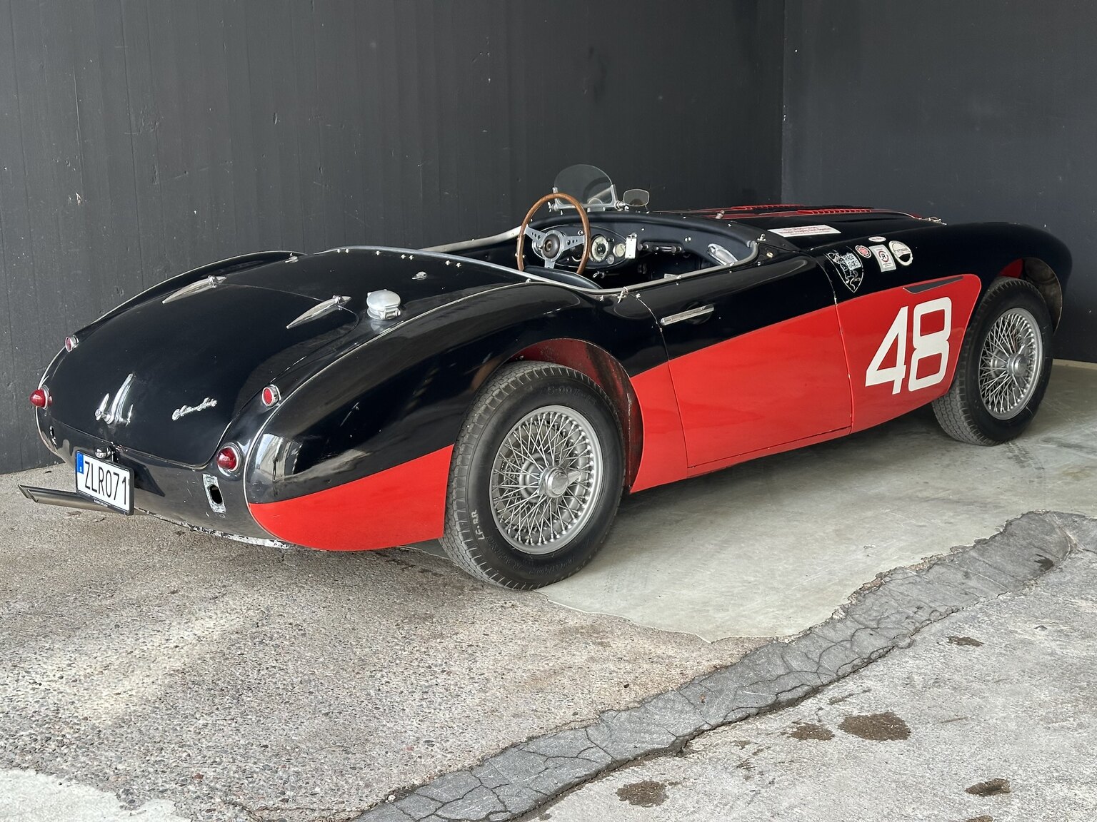 Exteriörbild på 1959 Austin-Healey 3000 BN7