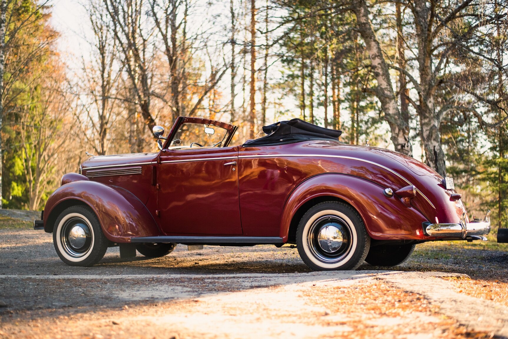 Exteriörbild på 1938 Dodge Six Convertible Coupé