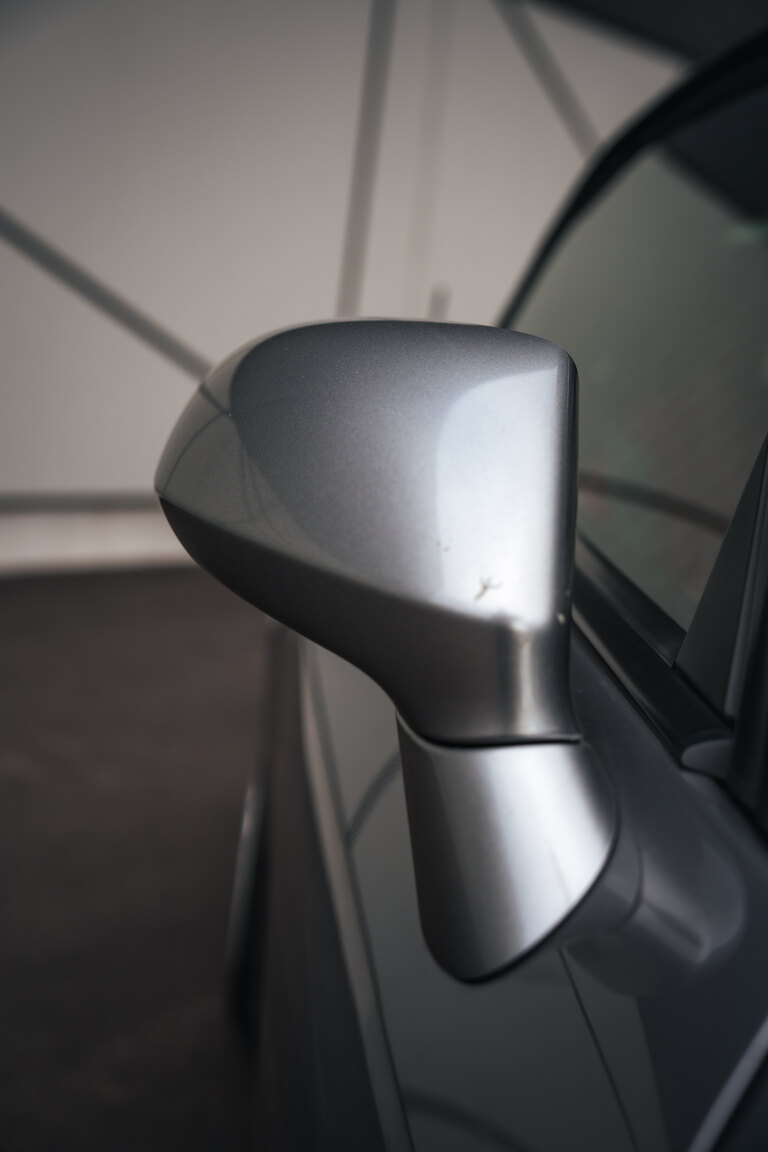 Exterior image of 2000 Honda S2000 AP1