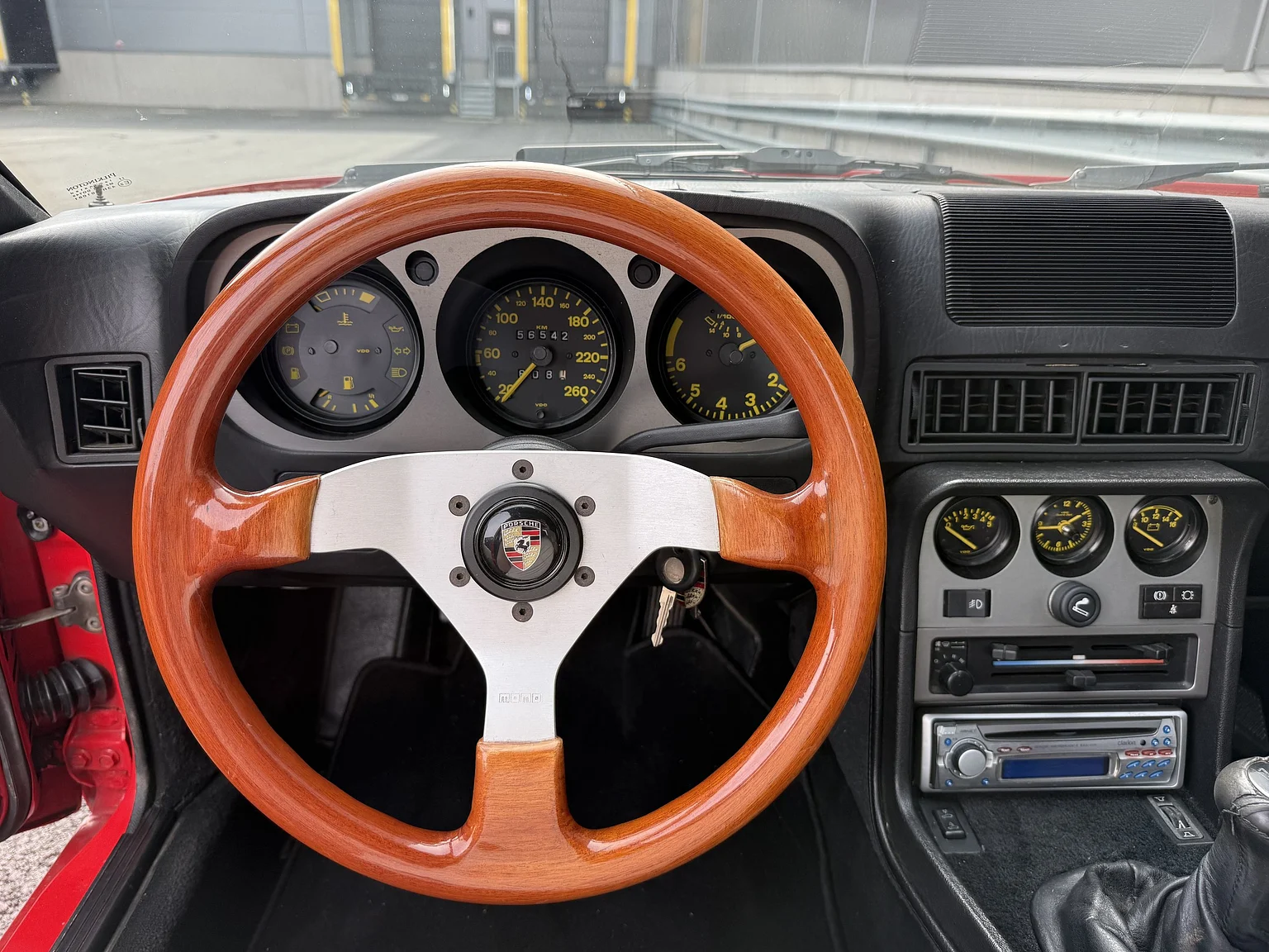 Innenraumfoto von 1984 Porsche 944 Targa (45)