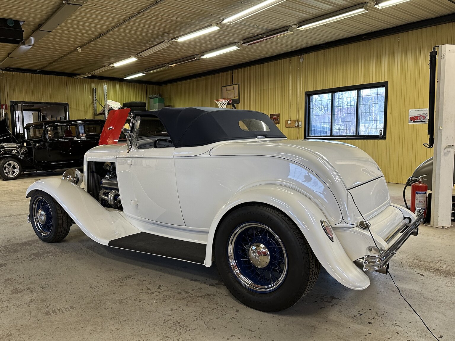 Exteriörbild på 1932 Custom Ford Rod White Ice