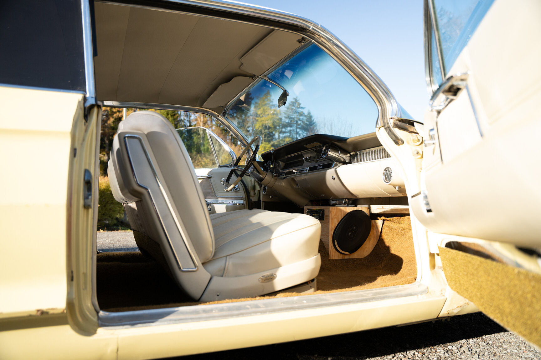 Innenraumfoto von 1962 Cadillac Coupé De Ville