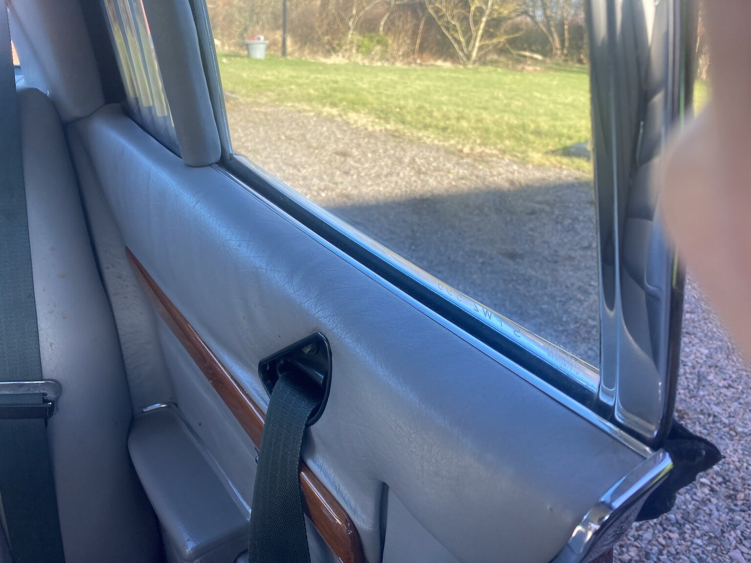 Interior image of 1973 Mercedes-Benz 450 SLC (5)