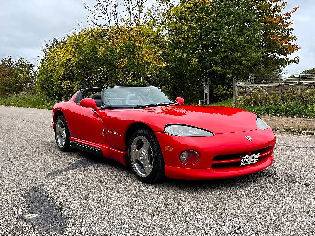 Exteriörbild på 1994 Dodge Viper (1)