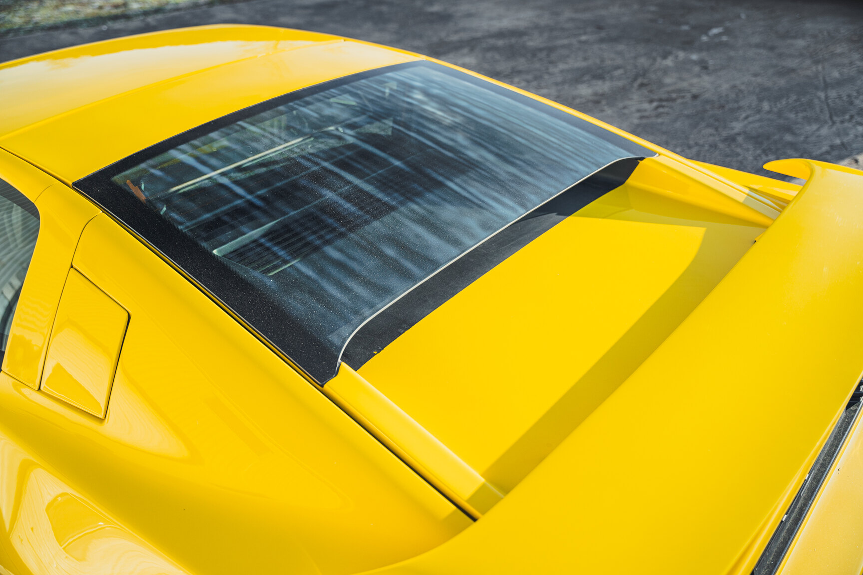 Exterior image of 1989 Lotus Esprit Turbo SE
