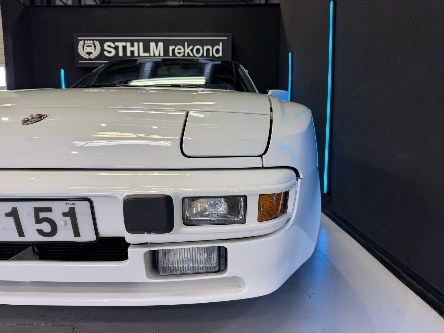 Aussenfoto 1989 Porsche 944 2.7 (12)