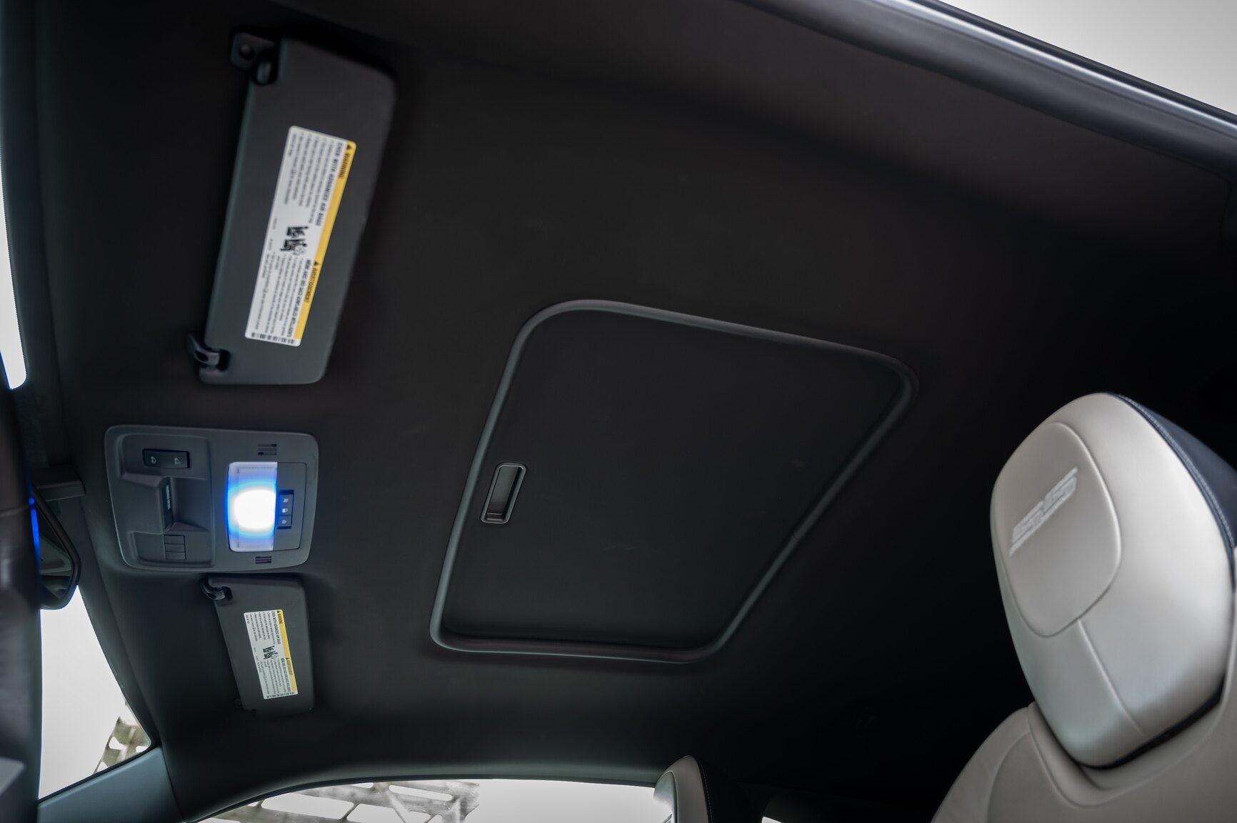 Innenraumfoto von 2010 Chevrolet Camaro SS (38)