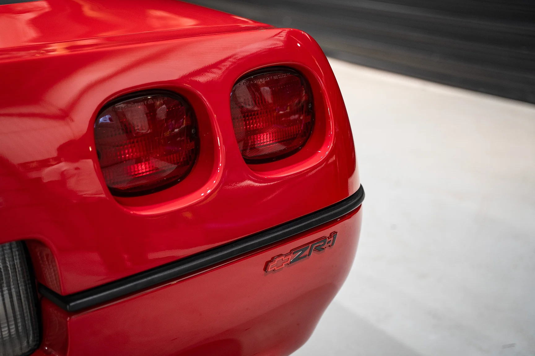 Exterior image of 1990 Chevrolet Corvette ZR-1 (12)