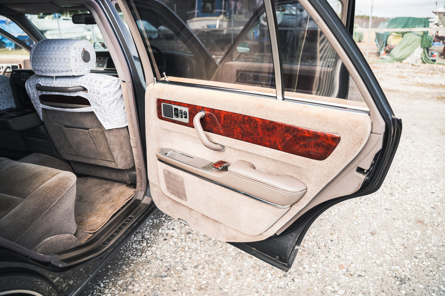 Interiörbild 2000 Toyota Century