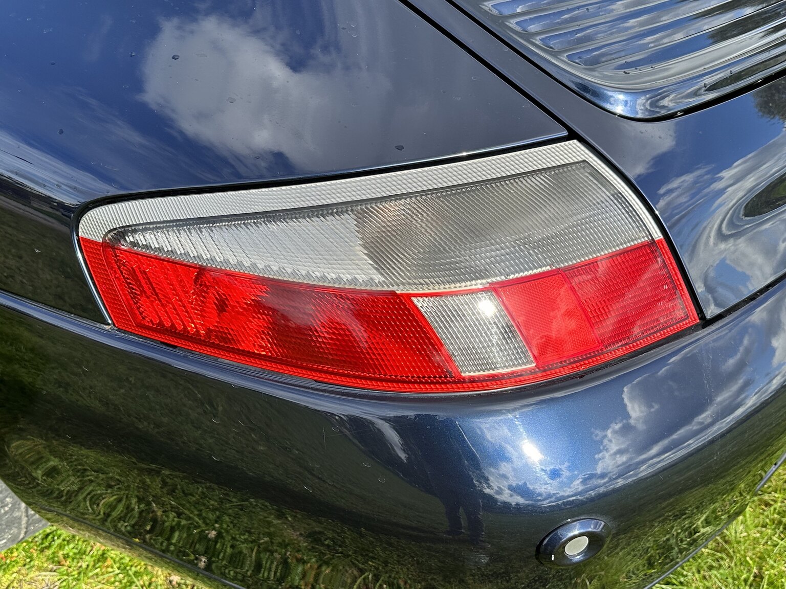 Exteriörbild på 1999 Porsche 911 Carrera