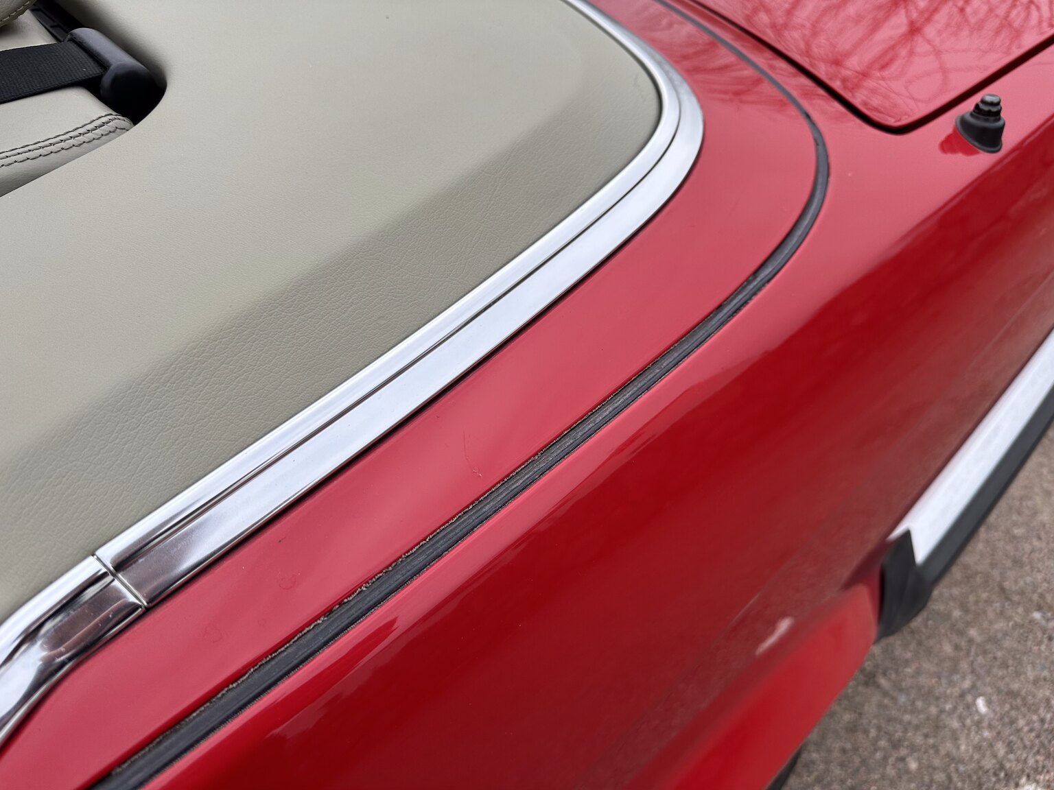 Exterior image of 1987 BMW 325i Convertible (65)