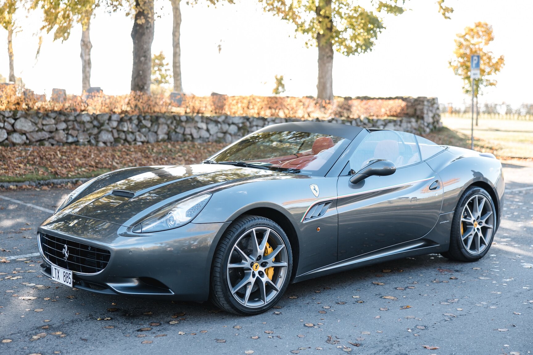 Exterior image of 2011 Ferrari California 