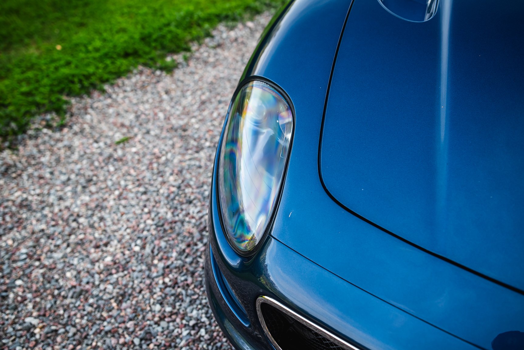 Exterior image of 2000 Maserati 3200 GT