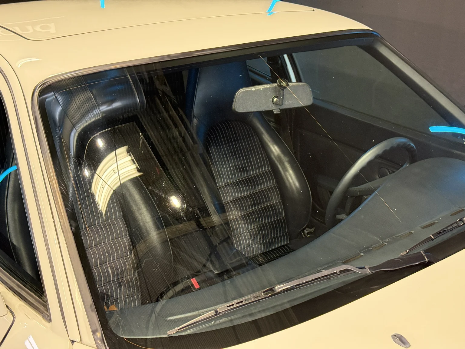 Aussenfoto 1989 Porsche 944 2.7 (24)