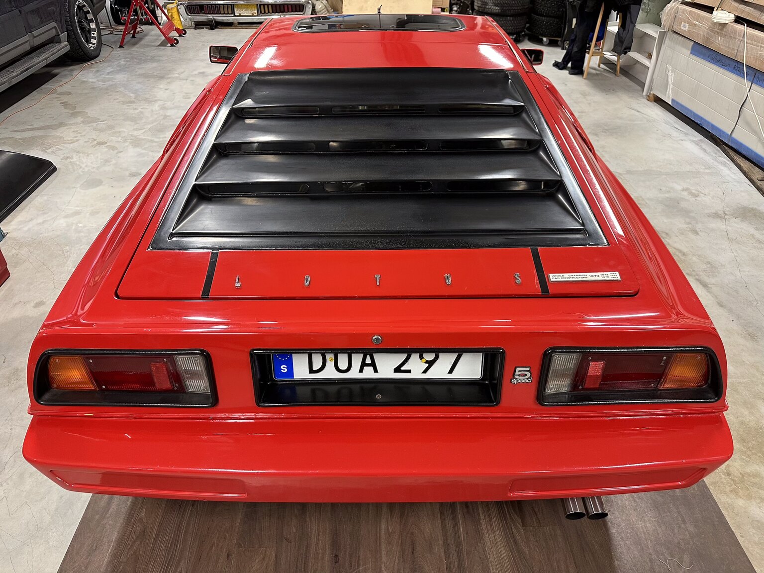 Aussenfoto 1977 Lotus Esprit S1
