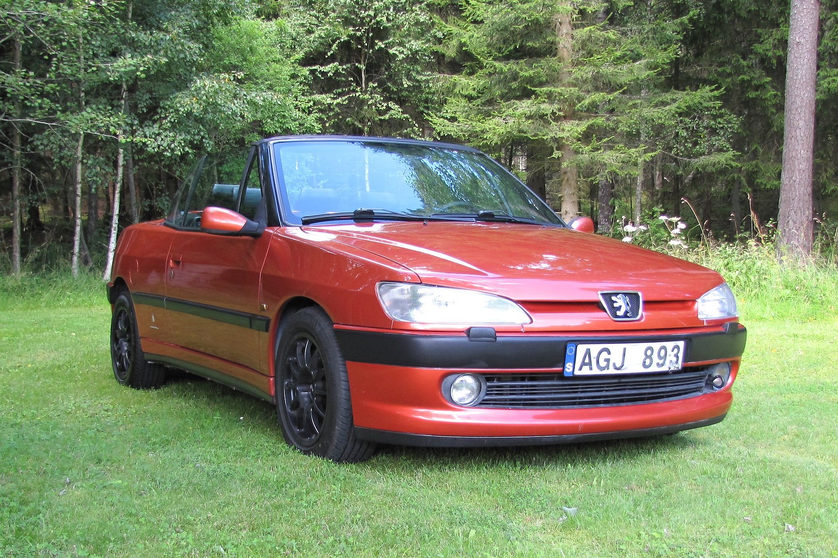Exterior image of 1999 Peugeot 306 Cabriolet 2.0 Manuell