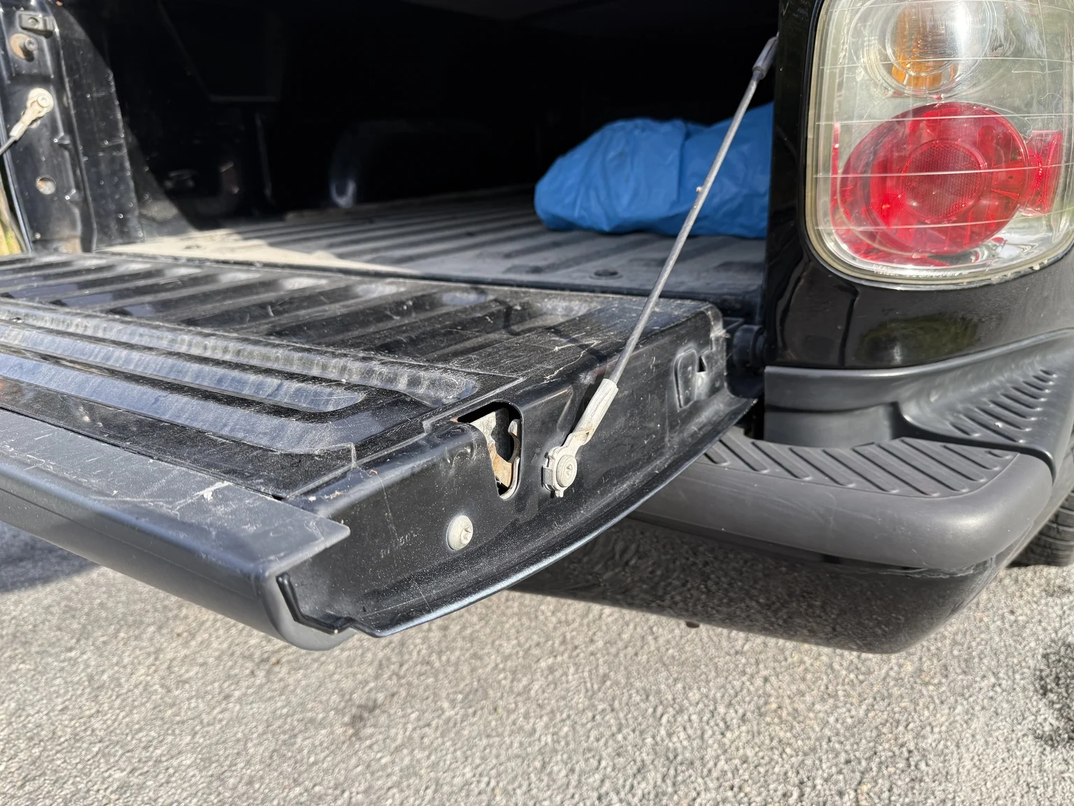 Exteriörbild på 2002 Ford F-150 SVT Lightning (38)