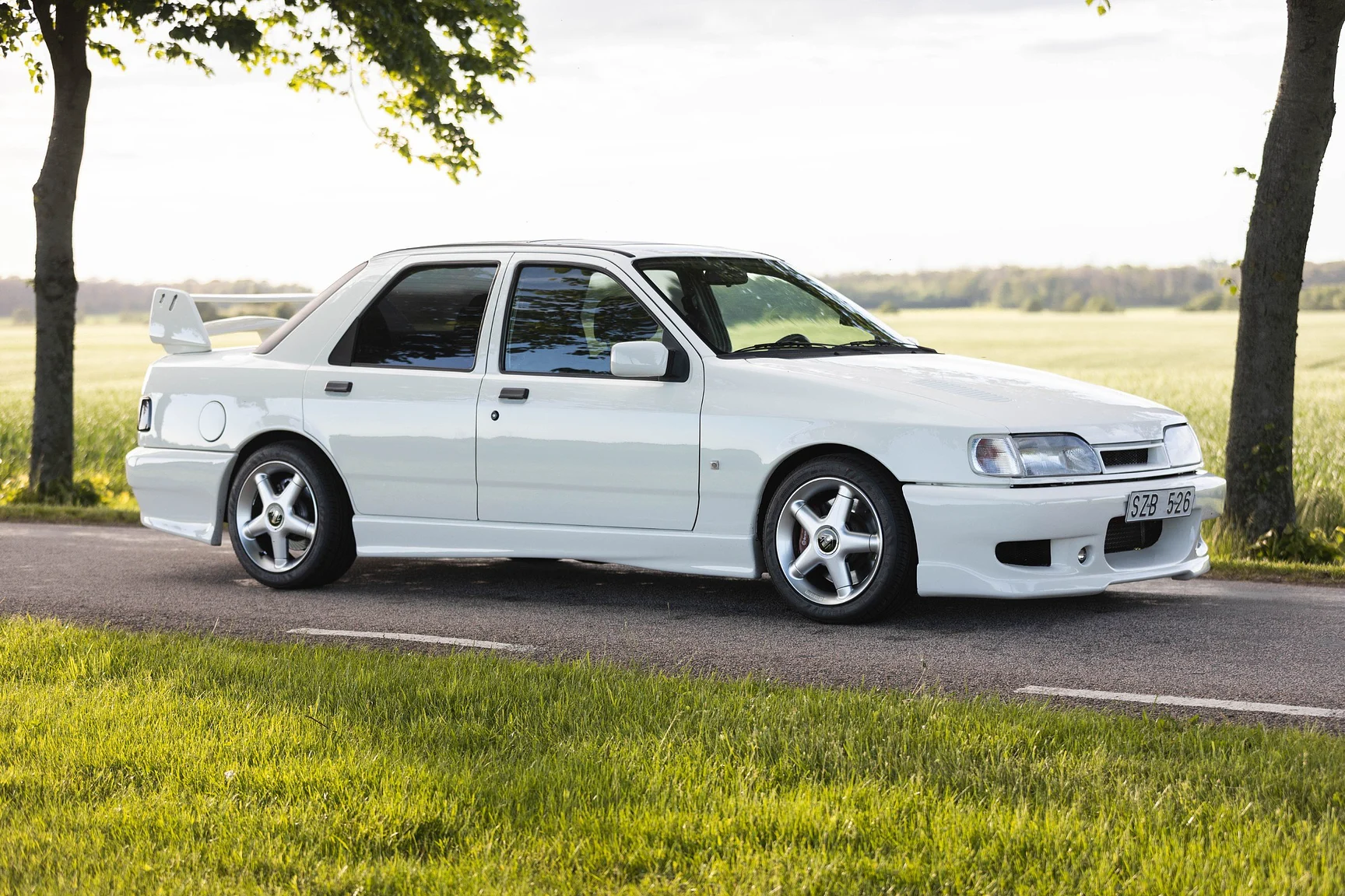 Aussenfoto 1991 Ford Sierra Cosworth 4x4 (1)