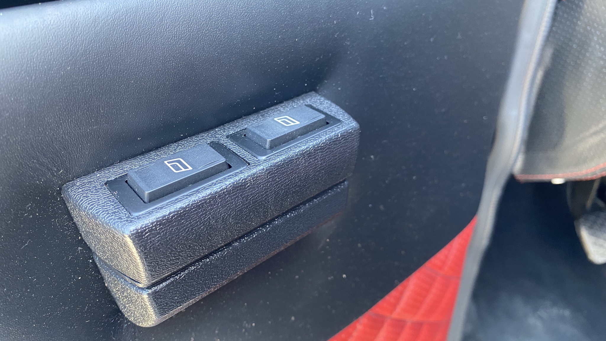 Interiörbild 1996 Mercedes G230 STEYR-PUCH Automat