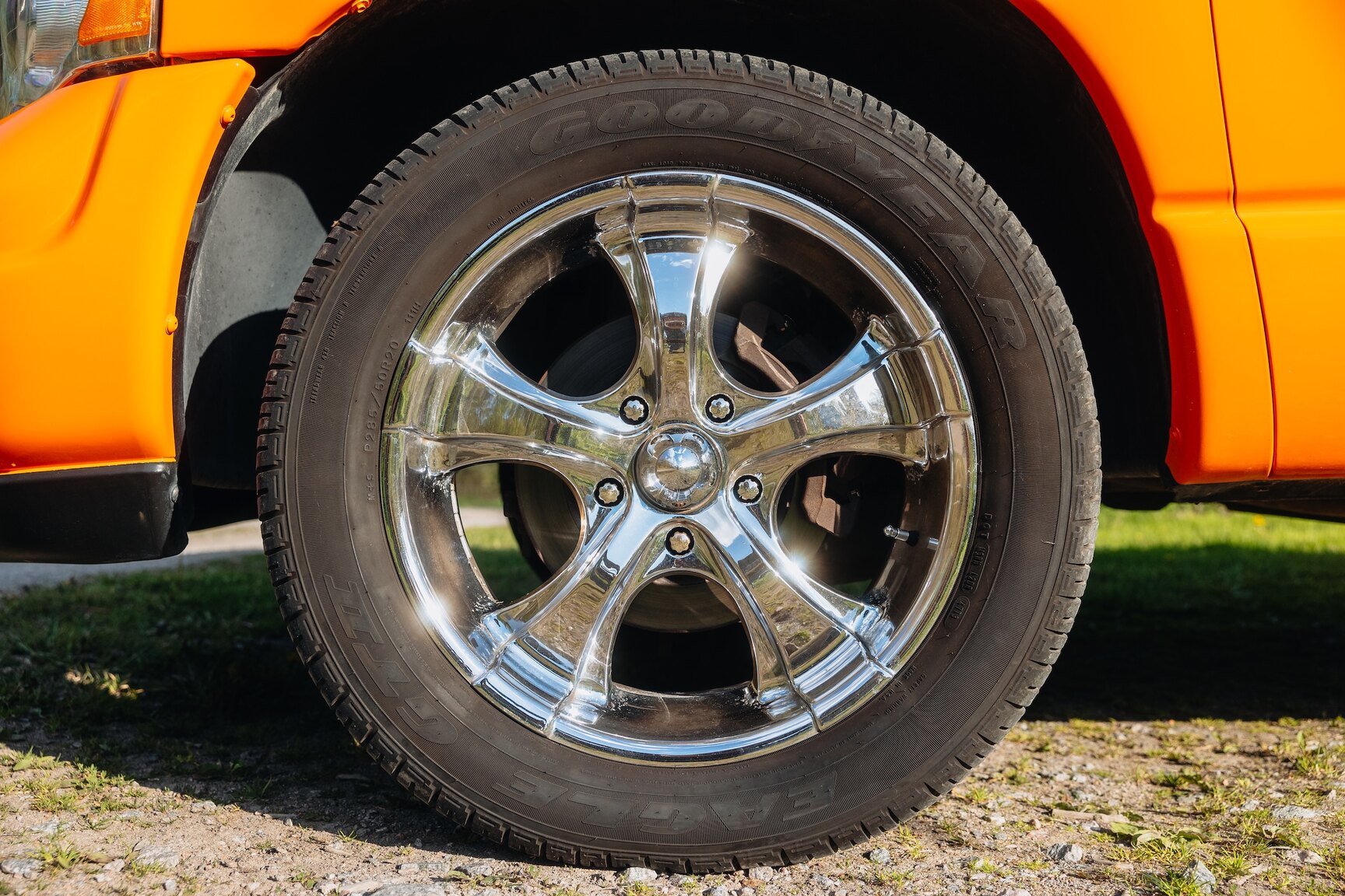 Exterior image of 2004 Dodge Ram HEMI GTX 