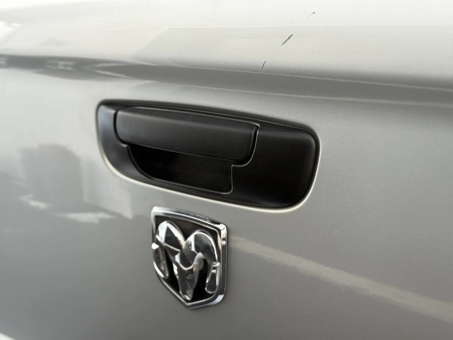 Exteriörbild på 2005 Dodge RAM SRT-10 Regular Cab Manual  (38)