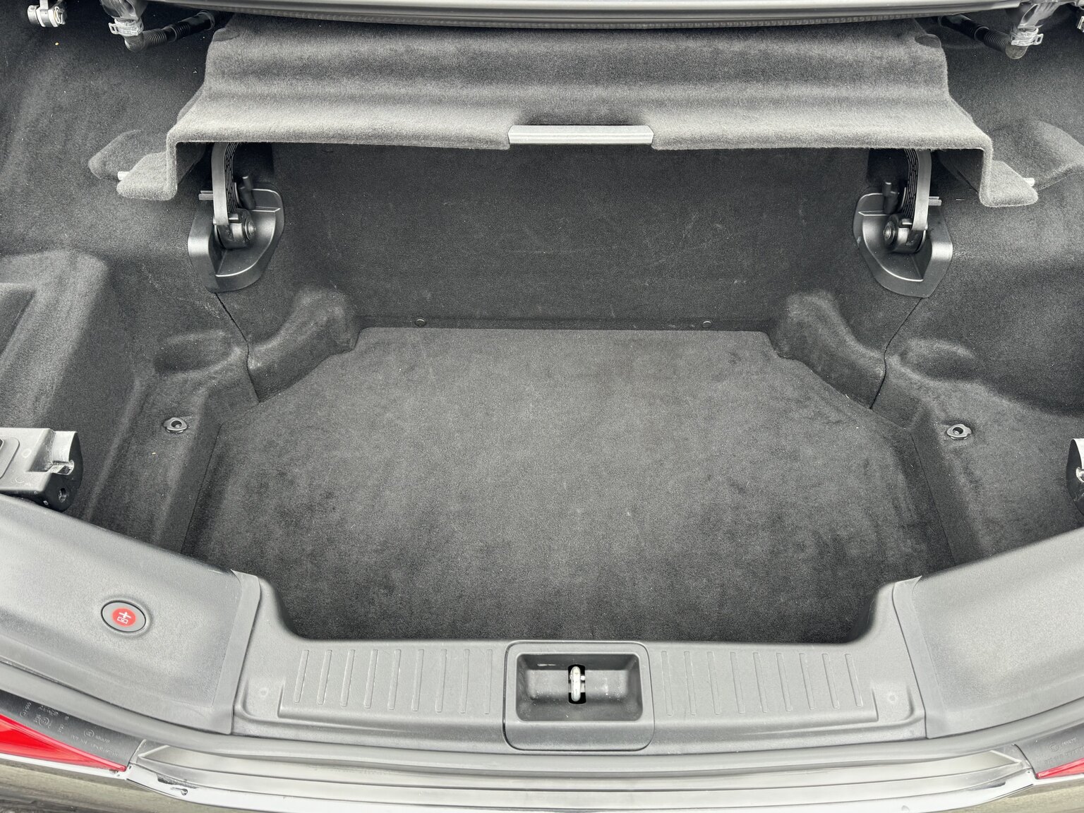 Interiörbild 2013 MERCEDES-BENZ SL 500 (44)