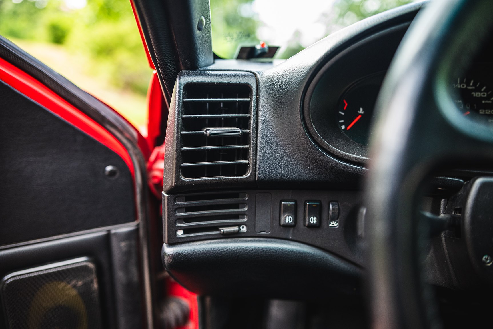Interior image of 1988 Porsche 944