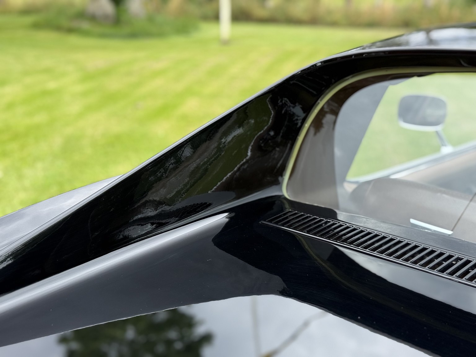 Exterior image of 1973 Chevrolet Corvette Stingray