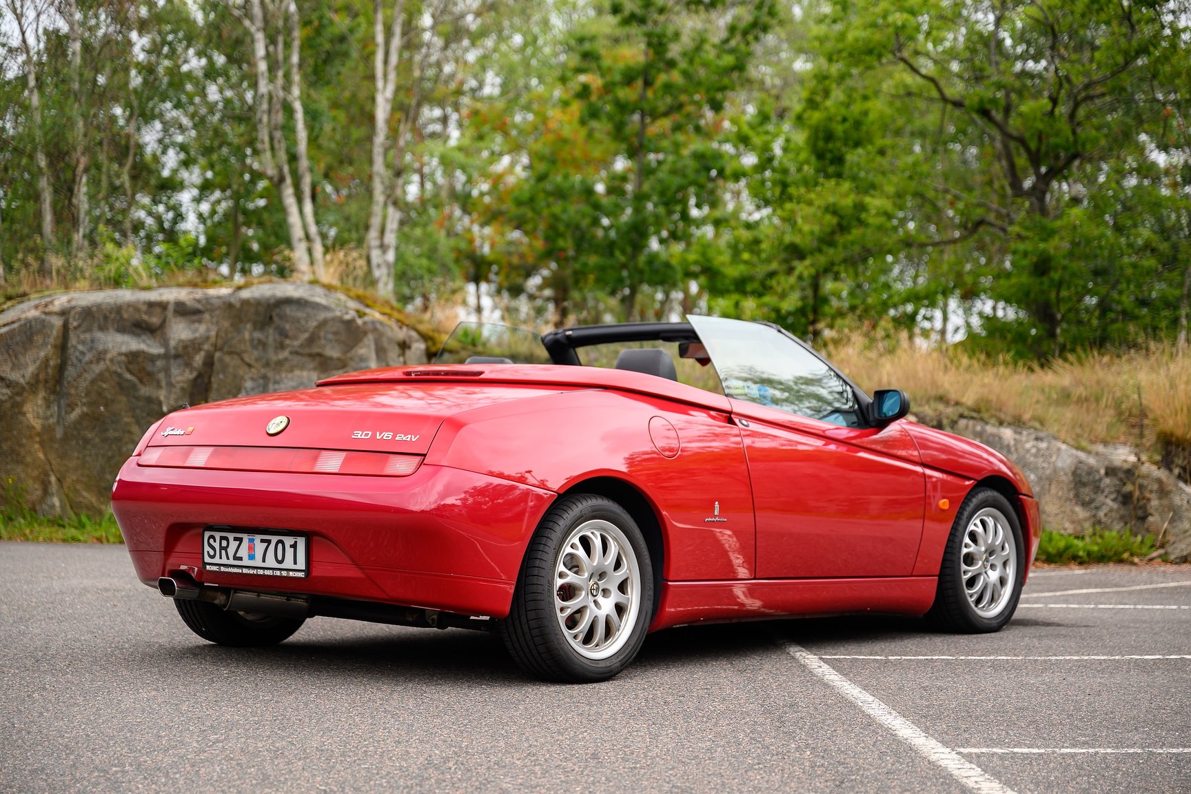 Exterior image of 2001 Alfa Romeo Spider 3.0 V6
