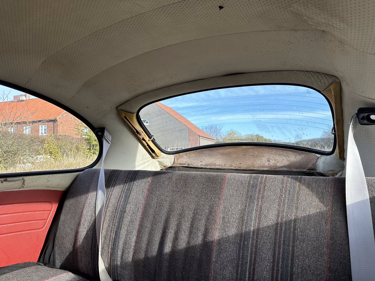 Interior image of 1971 Volkswagen Beetle 1302 S