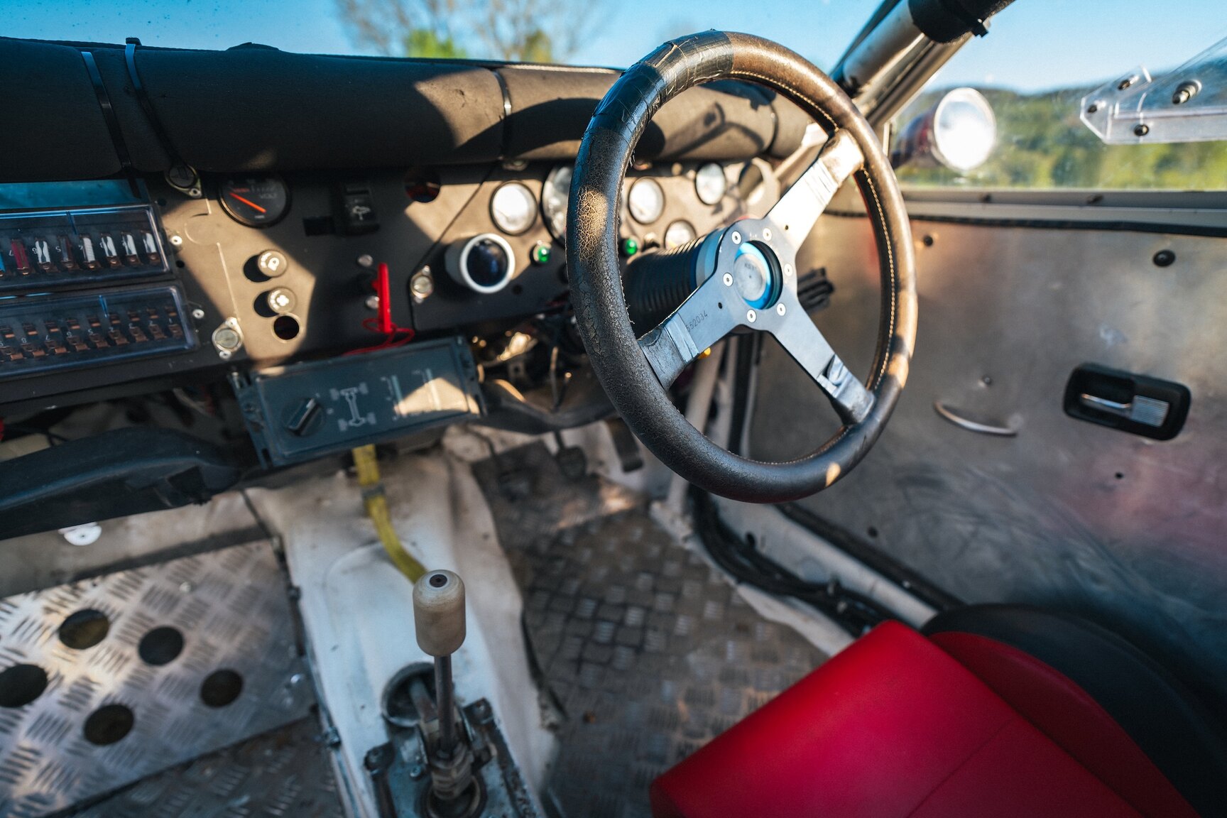 Innenraumfoto von 1986 Audi Quattro Rally Replica