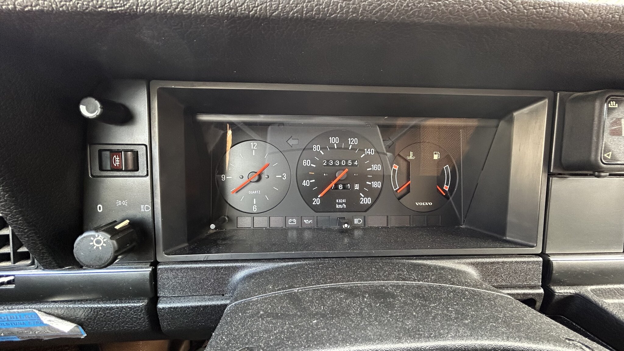Interior image of 1987 Volvo 244