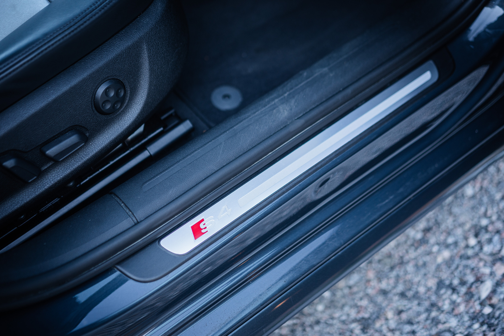 Innenraumfoto von 2011 Audi S4 (6)