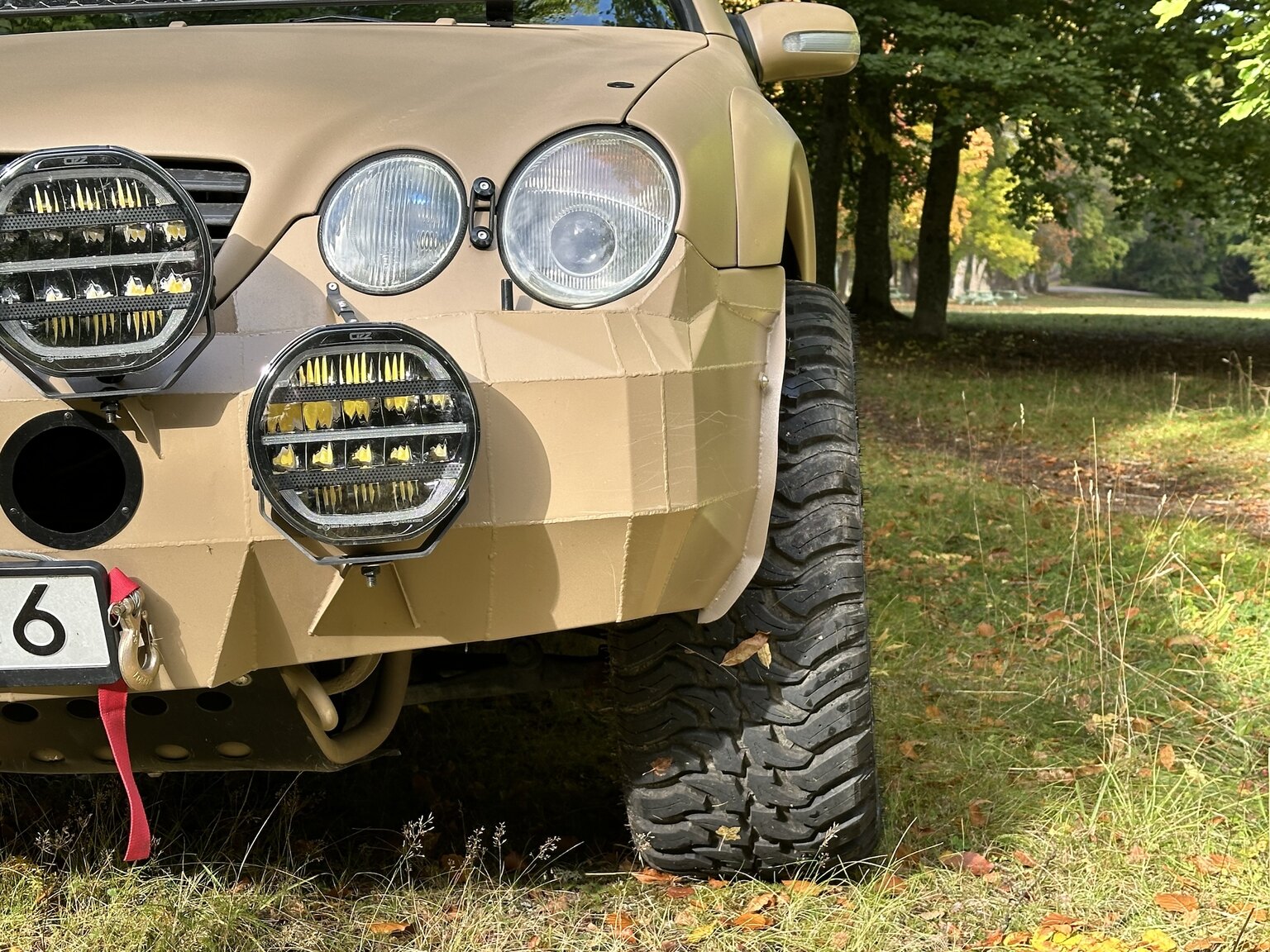 Exteriörbild på 2001 Mercedes-Benz CL600/ML 55 AMG